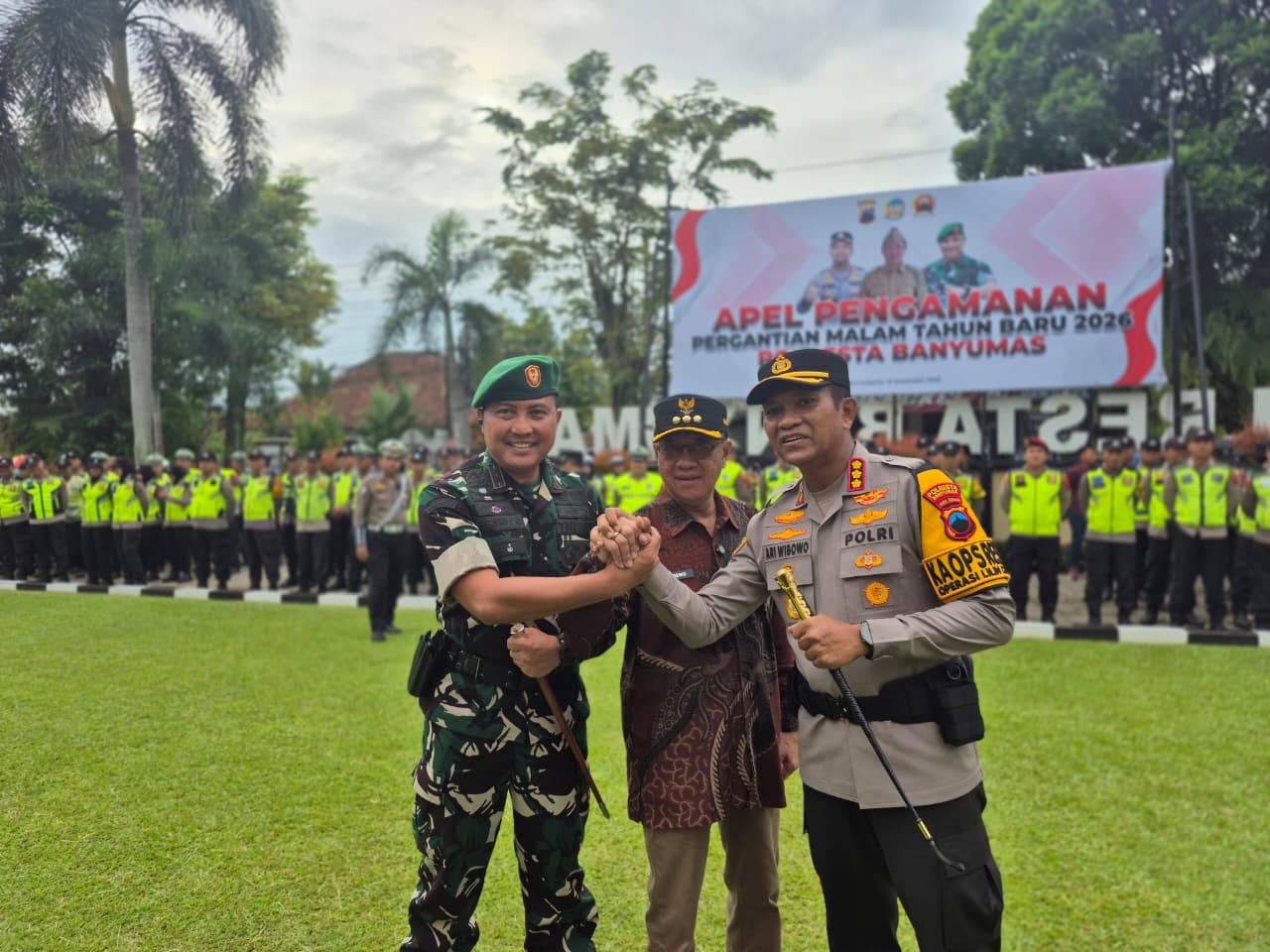 Polresta Banyumas Gelar Apel Gabungan Pengamanan Tahun Baru 2026, Fokuskan Pelayanan Aman Dan Kondusif