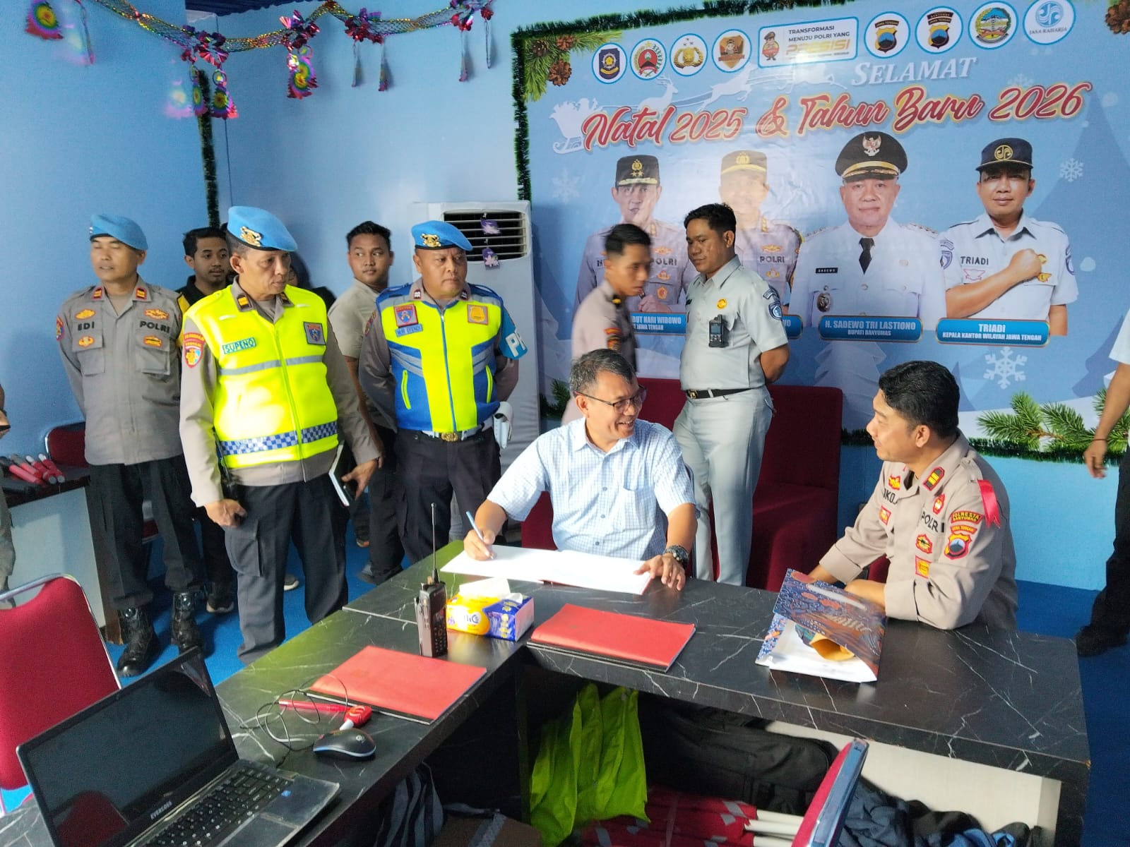 Propam Mabes Polri Lakukan Wasops Lilin Candi 2025 Polresta Banyumas Di Pos Pam Terpadu Alun-alun Purwokerto